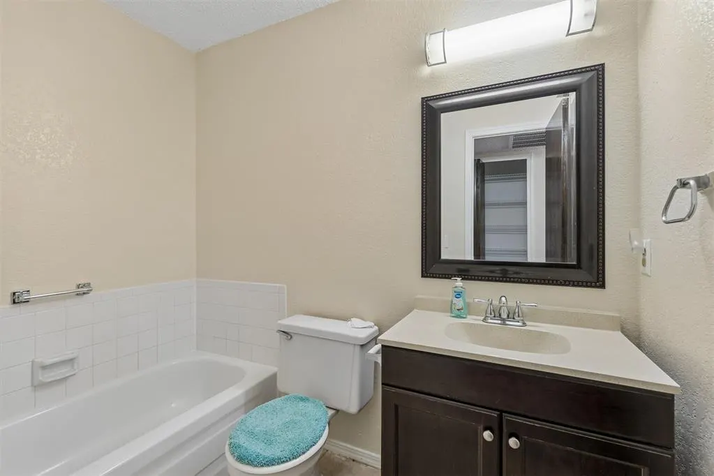 Photo 28 — 1624 NE 4th Street, Moore, OK 73160