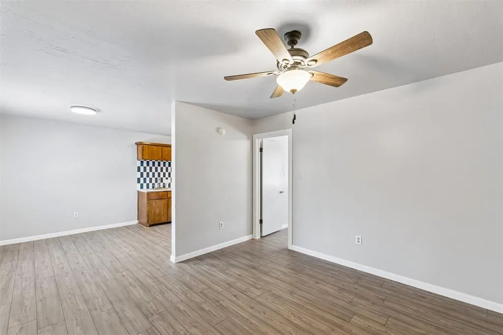 Photo 13 — 1401 SW E Street, Lawton, OK 73501