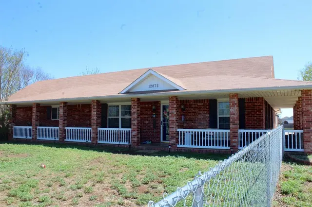 Photo 2 — 12872 NE Keeney Road, Elgin, OK 73538
