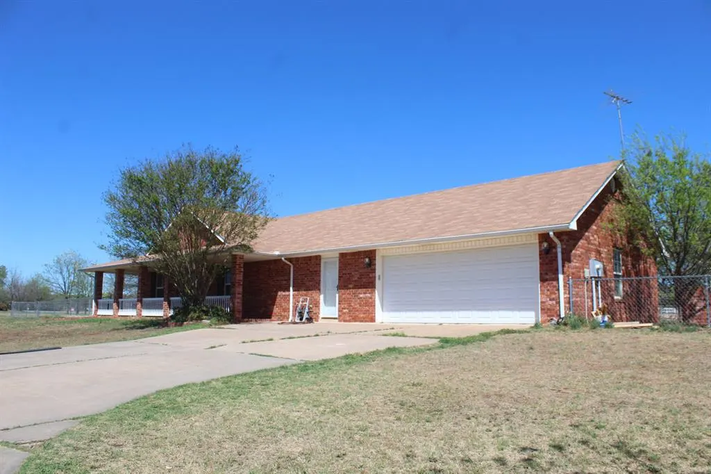 Photo 4 — 12872 NE Keeney Road, Elgin, OK 73538