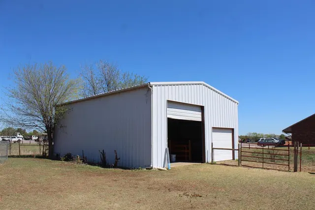 Photo 8 — 12872 NE Keeney Road, Elgin, OK 73538