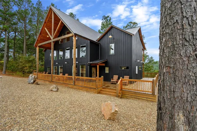 Photo 2 — 1793 Pine Hills Road, Broken Bow, OK 74728