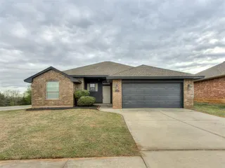 Sold home at 517 Cooper Court