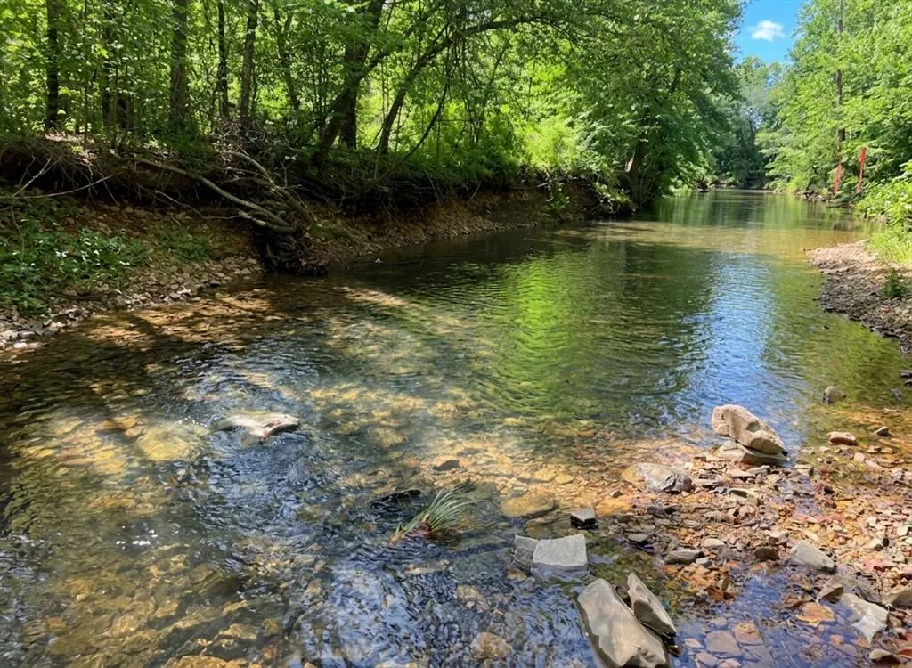 Photo 2 — 334 Carter Valley Lane, Broken Bow, OK 74728