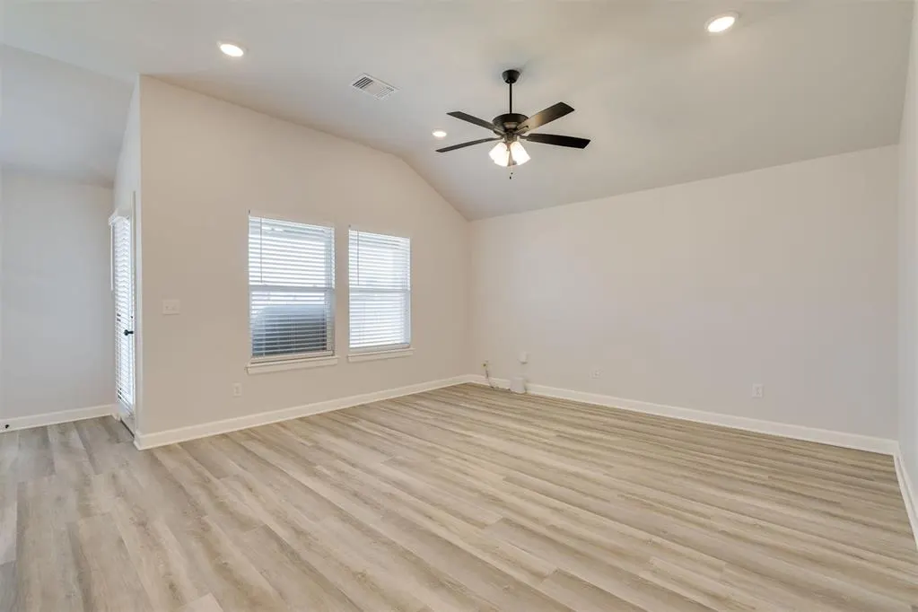 Photo 8 — 601 Blue Fish Road, Norman, OK 73069