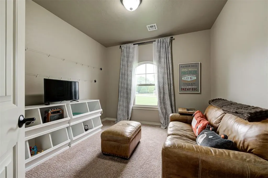 Photo 23 — 10430 Pine Ridge Road, Edmond, OK 73025