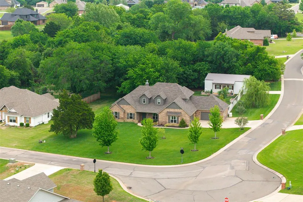 Photo 38 — 10430 Pine Ridge Road, Edmond, OK 73025