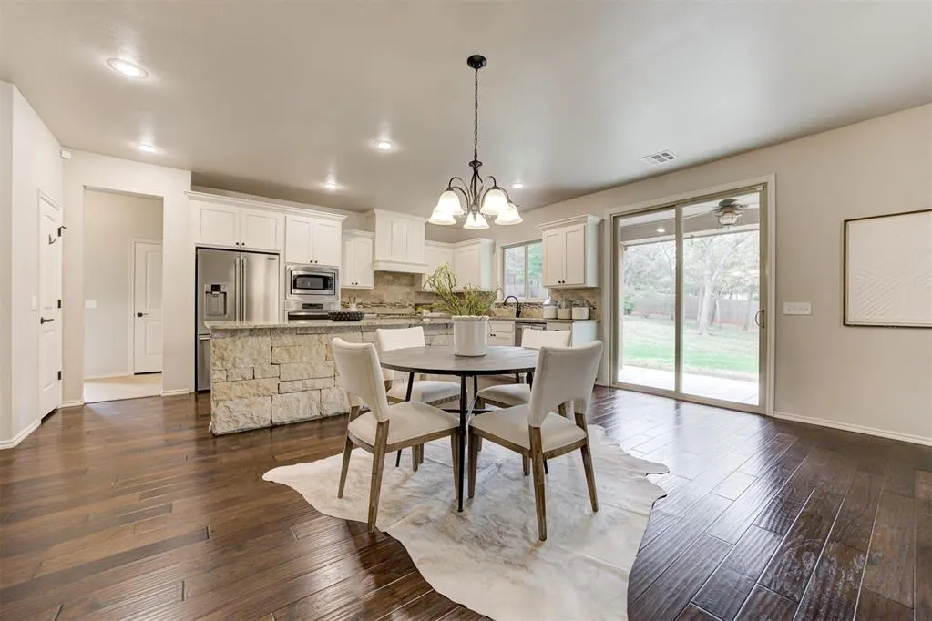 Photo 9 — 3630 Woodridge Trail, Edmond, OK 73034