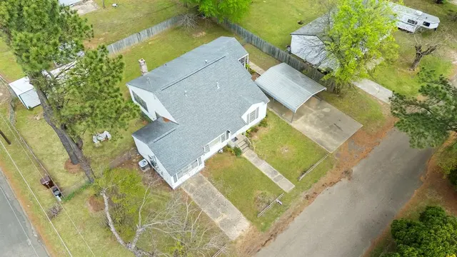 Photo 6 — 1301 SE Jackson Street, Idabel, OK 74745