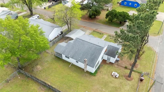Photo 7 — 1301 SE Jackson Street, Idabel, OK 74745