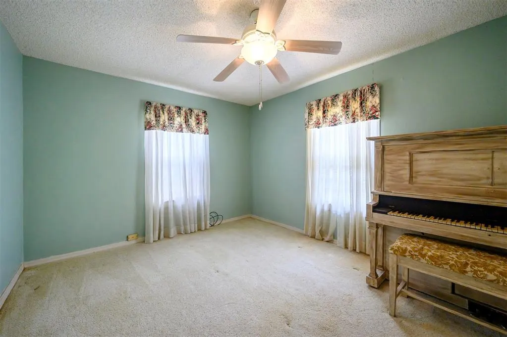 Photo 13 — 1301 SE Jackson Street, Idabel, OK 74745