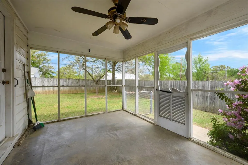 Photo 39 — 1301 SE Jackson Street, Idabel, OK 74745