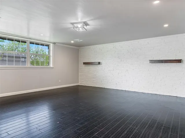 Photo 8 — 1835 Drakestone Avenue, Nichols Hills, OK 73120