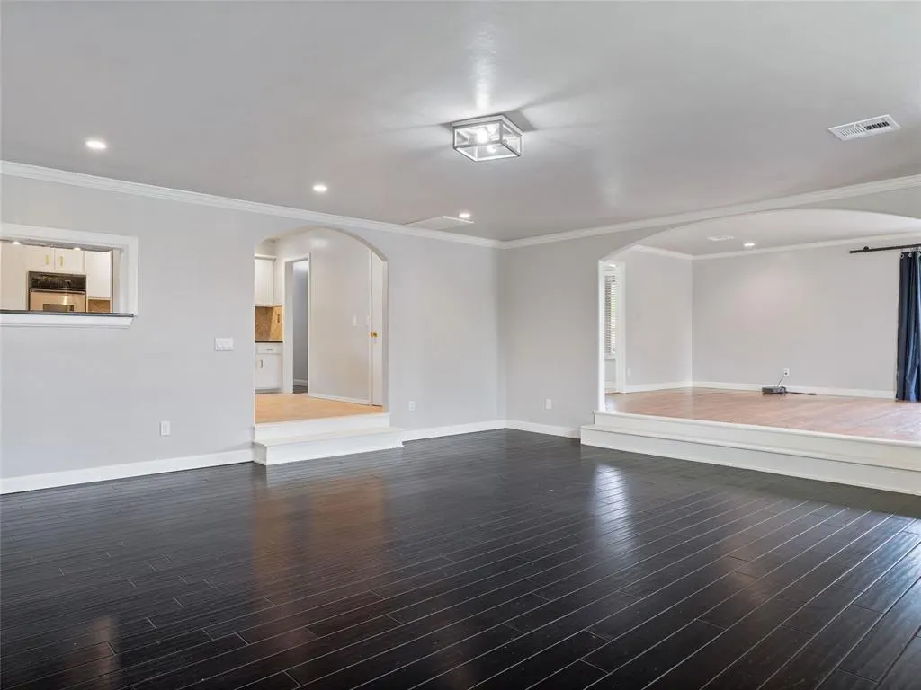 Photo 9 — 1835 Drakestone Avenue, Nichols Hills, OK 73120