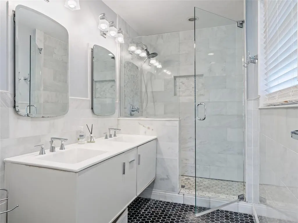Photo 21 — 1835 Drakestone Avenue, Nichols Hills, OK 73120