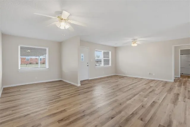 Photo 8 — 228 S 5th Avenue, Stroud, OK 74079