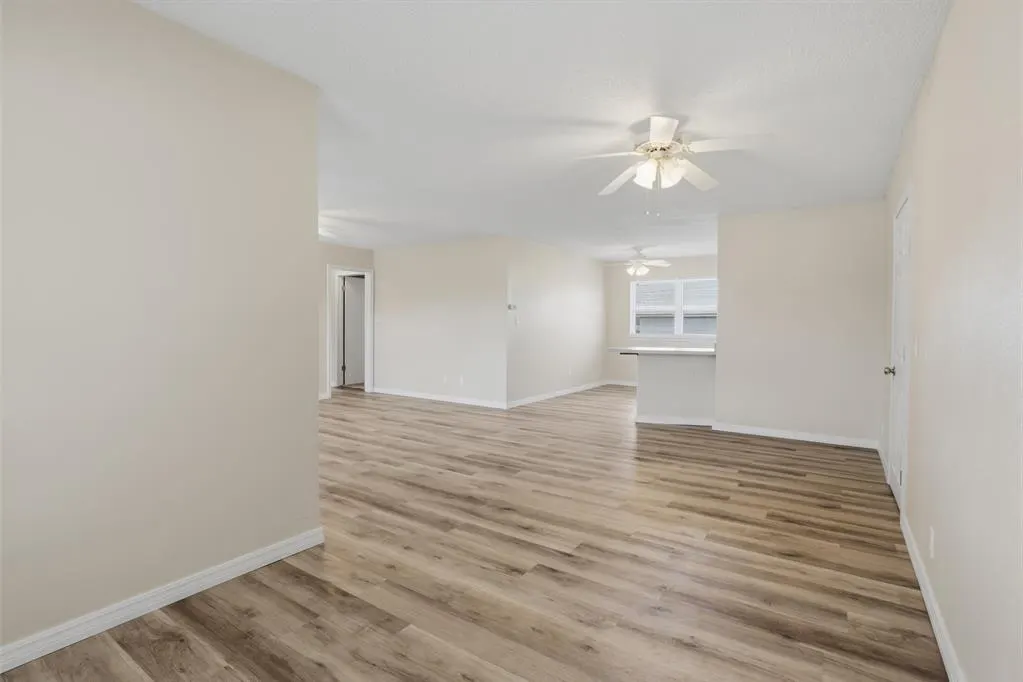 Photo 9 — 228 S 5th Avenue, Stroud, OK 74079