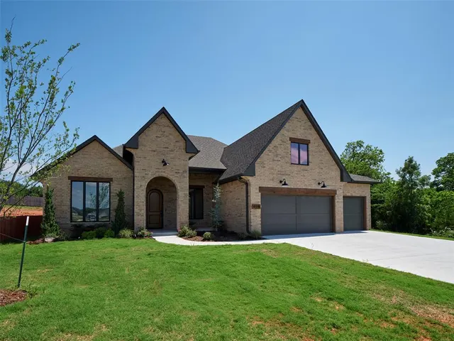Photo 2 — 408 Basin Way, Norman, OK 73071