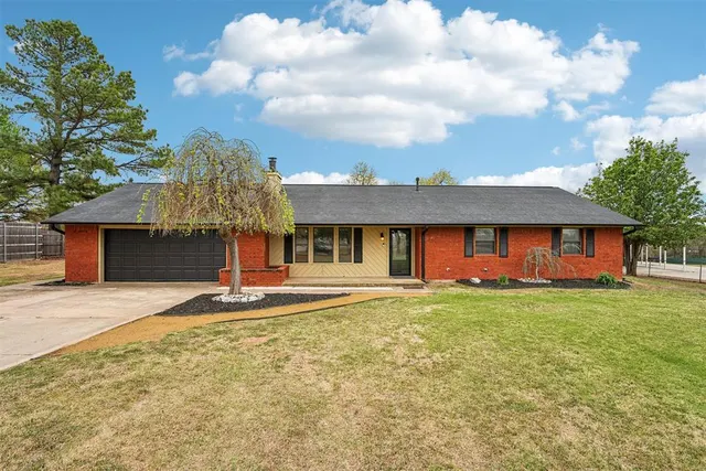 Front exterior — 7010 Alameda Street, Norman, OK 73026