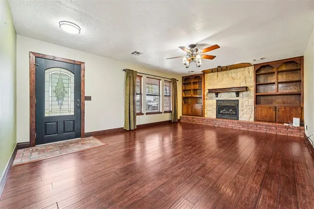 Photo 3 — 7010 Alameda Street, Norman, OK 73026