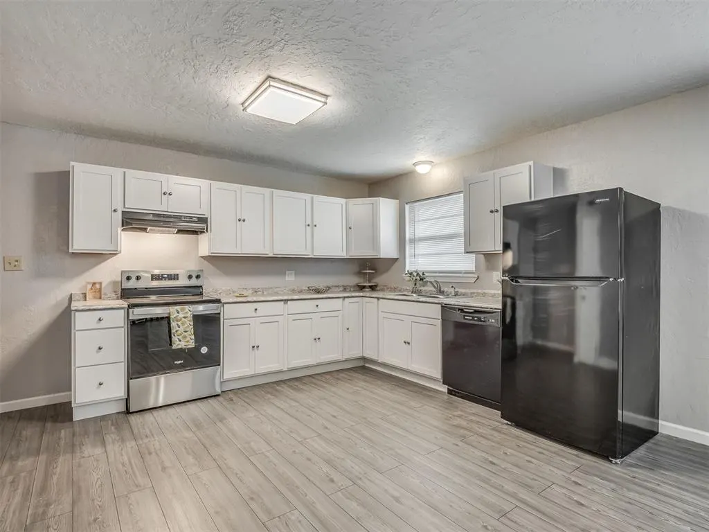 Photo 8 — 2901 NW Bell Avenue, Lawton, OK 73505