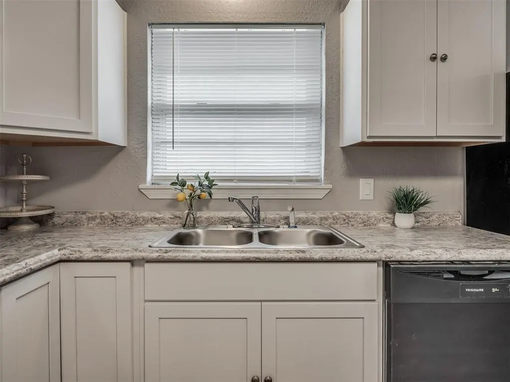 Photo 12 — 2901 NW Bell Avenue, Lawton, OK 73505