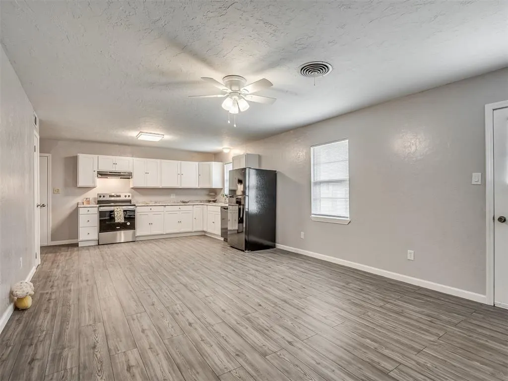 Photo 17 — 2901 NW Bell Avenue, Lawton, OK 73505