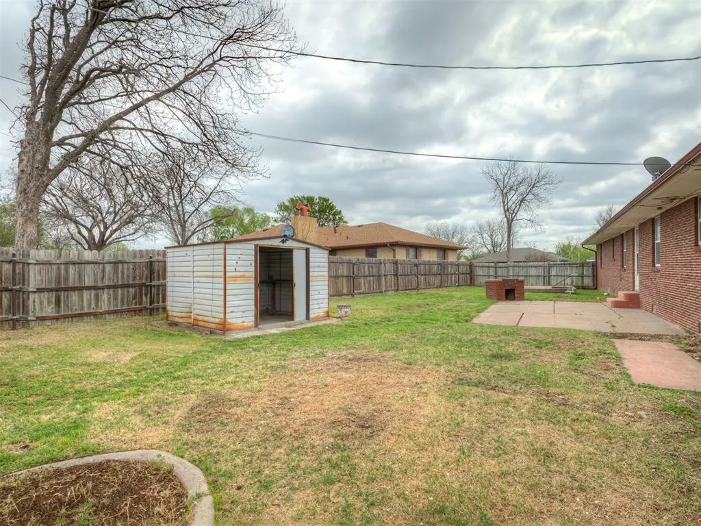 Photo 39 — 2901 NW Bell Avenue, Lawton, OK 73505