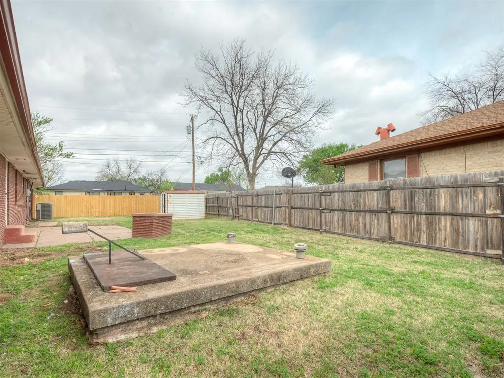 Photo 42 — 2901 NW Bell Avenue, Lawton, OK 73505