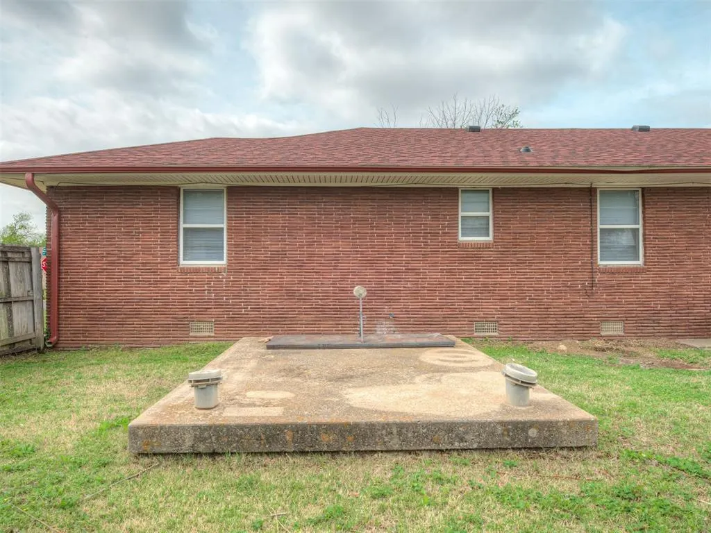 Photo 43 — 2901 NW Bell Avenue, Lawton, OK 73505