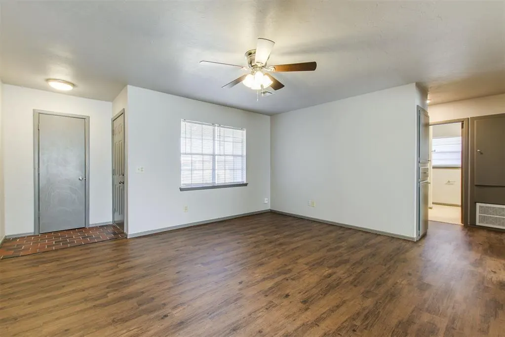 Photo 4 — 522 Sunnyside Place, Edmond, OK 73003