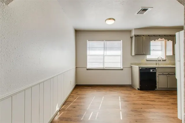 Photo 8 — 522 Sunnyside Place, Edmond, OK 73003