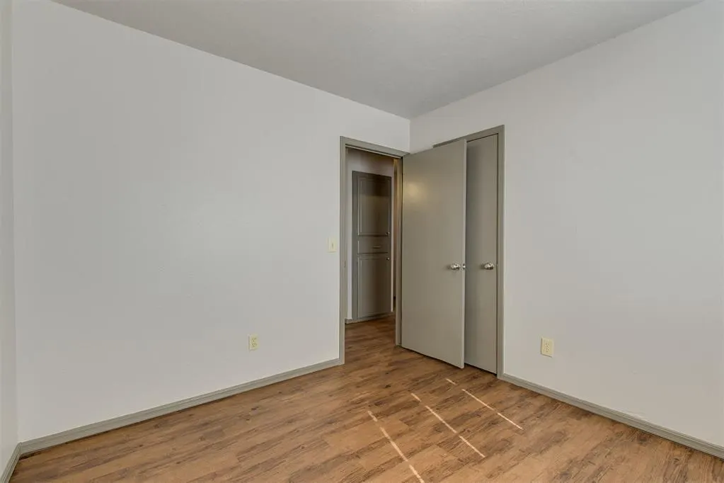 Photo 15 — 522 Sunnyside Place, Edmond, OK 73003