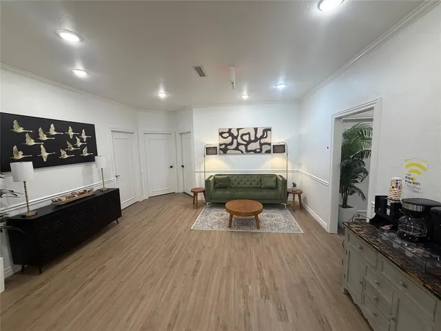 Photo 4 — 817 Irish Lane, Edmond, OK 73003