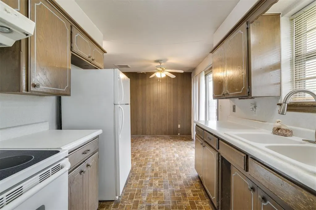Photo 19 — 200 E Beech Avenue, Yukon, OK 73099