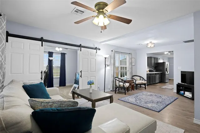 Photo 2 — 712 W Kirk Street, Shawnee, OK 74801