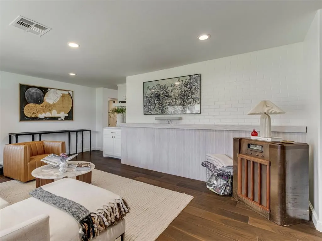 Photo 8 — 1501 Andover Court, The Village, OK 73120