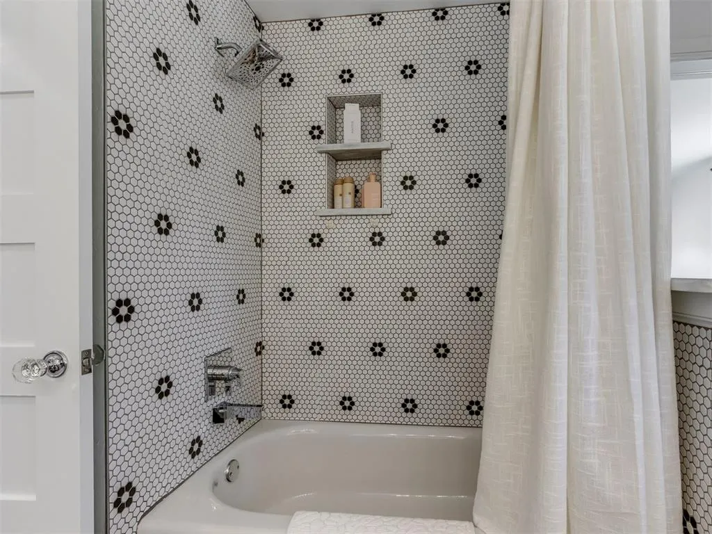 Photo 39 — 1501 Andover Court, The Village, OK 73120