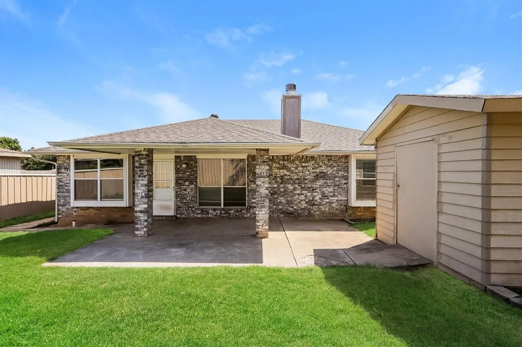 Photo 14 — 1401 Nottoway Drive, Midwest City, OK 73130