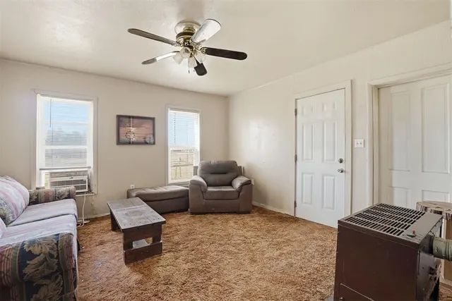 Photo 3 — 224 Texas Avenue, Woodward, OK 73801