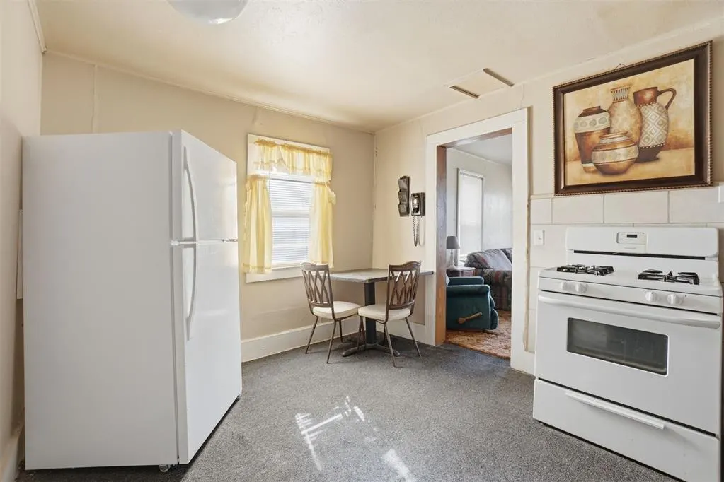 Photo 11 — 224 Texas Avenue, Woodward, OK 73801