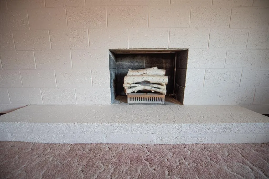 Photo 14 — 115 E Van Buren Street, Mangum, OK 73554