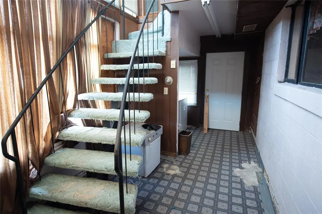 Photo 25 — 115 E Van Buren Street, Mangum, OK 73554