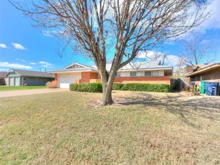 Sold home at 2613 SW 69th Street