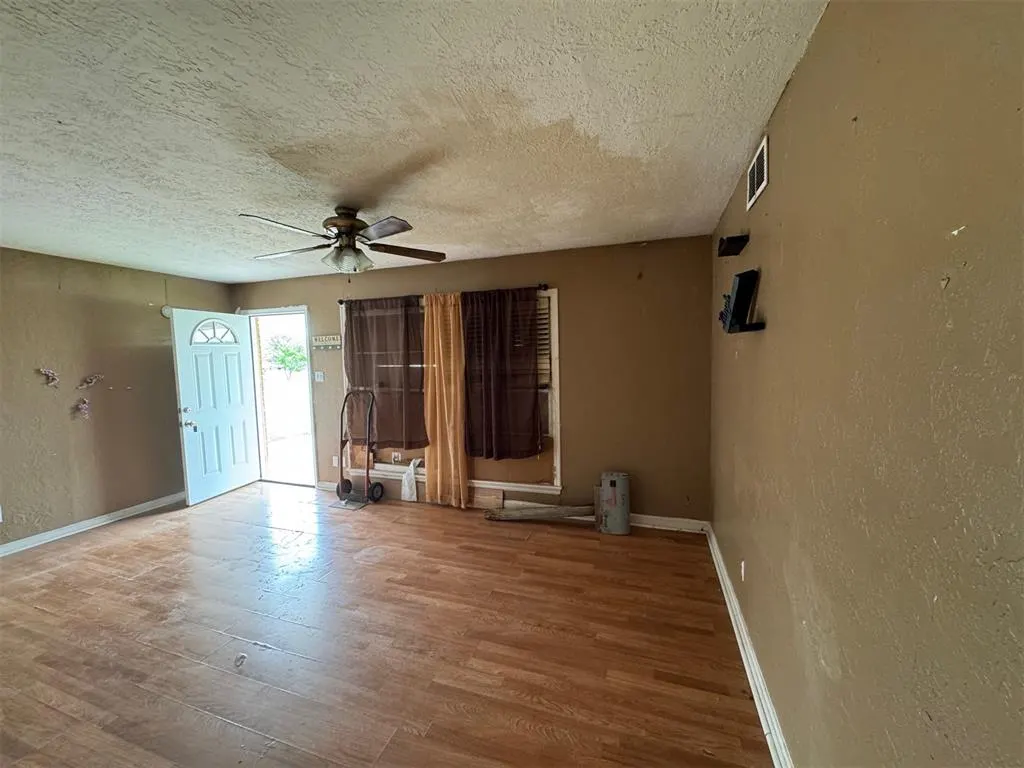 Photo 4 — 2610 NW Wesley Avenue, Lawton, OK 73505