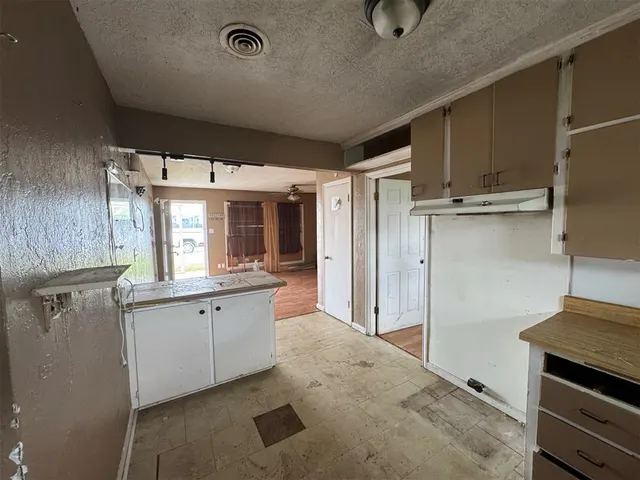 Photo 6 — 2610 NW Wesley Avenue, Lawton, OK 73505