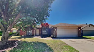 Sold home at 2212 SW 141st Place
