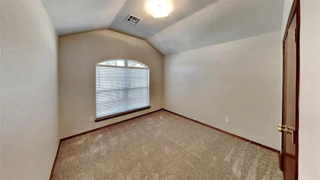 Photo 17 — 2212 SW 141st Place, Oklahoma City, OK 73170