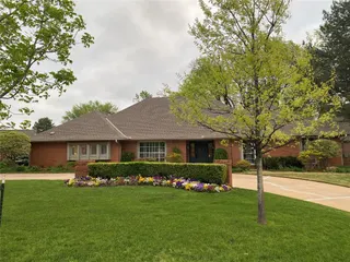 Sold home at 1237 Glenbrook Drive