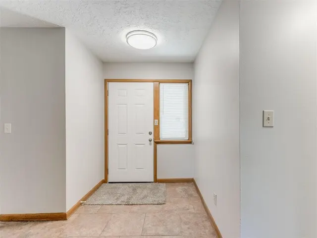 Photo 2 — 306 Mercedes Drive, Norman, OK 73069